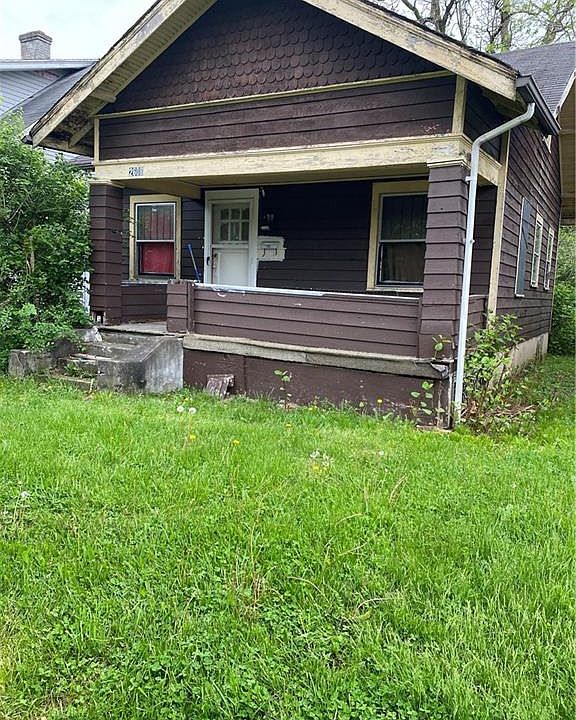 1st image of 2608 Hoover Ave