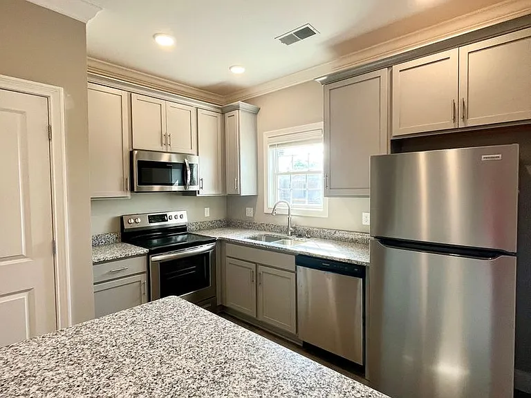 2196 Prospector Ct — Photo 2