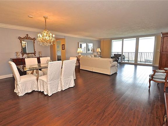 4th image of 777 Bayshore Dr APT 1704