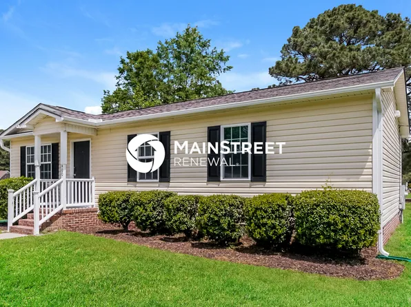 400 Reid Cir, Selma, NC 27576