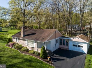 744 County Line Rd, Telford, PA 18969