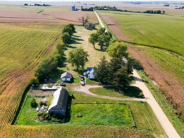 7783 W Butz Rd, Pearl City, IL 61062