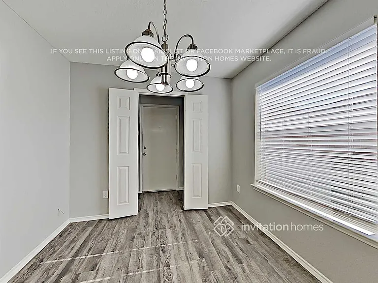 421 Candlestick Trl — Photo 6