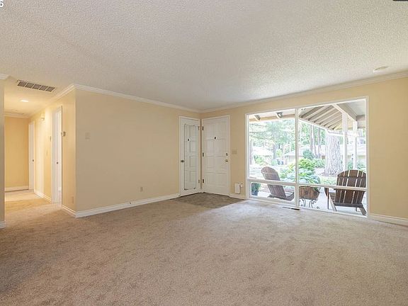 5th image of 18581 Timbergrove Ct