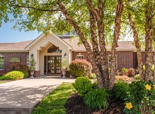 7941 N Flintlock Rd APT I, Kansas City, MO 64158