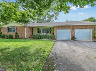 84 Meadow Glen Dr, Dover, DE 19901