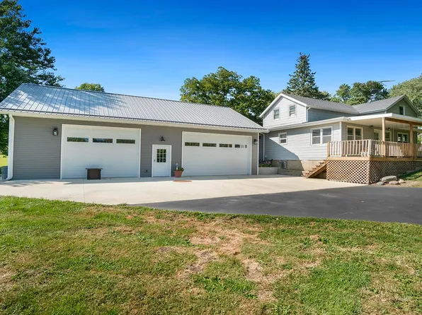 8015 W White Eagle Rd, Leaf River, IL 61047