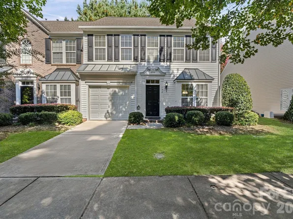 152 Cypress Landing Dr, Mooresville, NC 28117