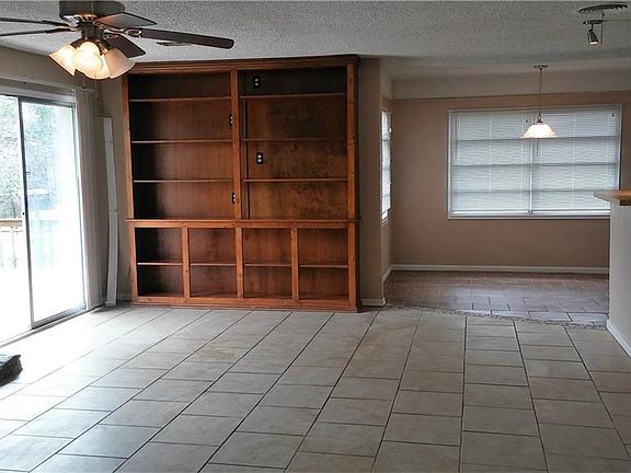 5th image of 8259 Longford Dr