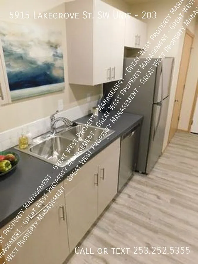 Luxury 2 Bed and 2 Bath Apartment at The Town View Apartments in Lakewood WA! — Photo 2