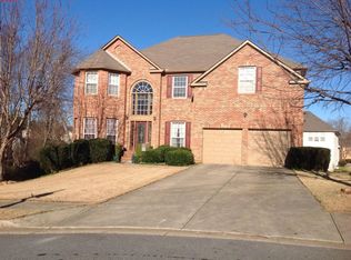 410 Martin Glen Way, Lawrenceville, GA 30045