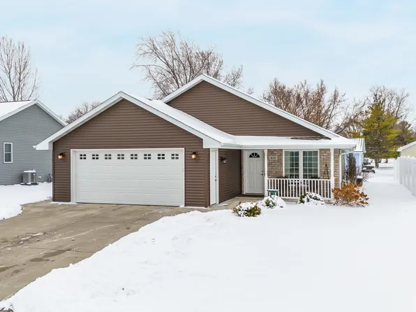 413 Pagel Ave, Brillion, WI 54110