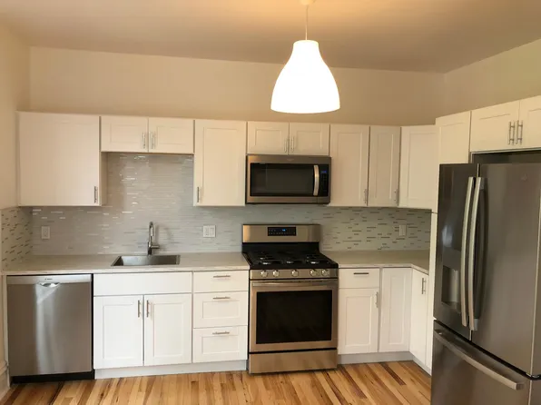 328 Paris Ave SE APT 3, Grand Rapids, MI 49503