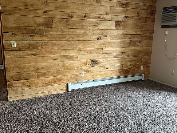 5th image of 1415 14th Ave E #22