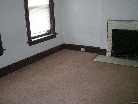5th image of 3739 Louisiana Ave