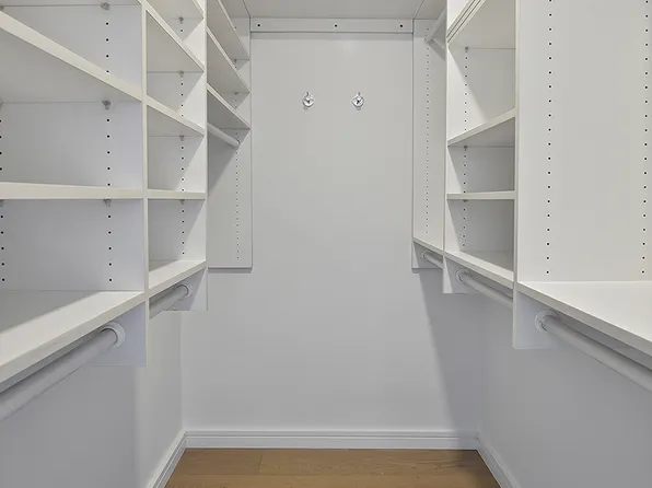 201 East 37th Street 3D image 7 of 8