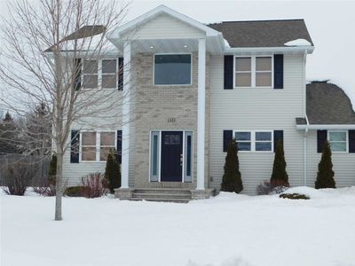 1355 Tuckaway Ct, Menasha, WI, 54952