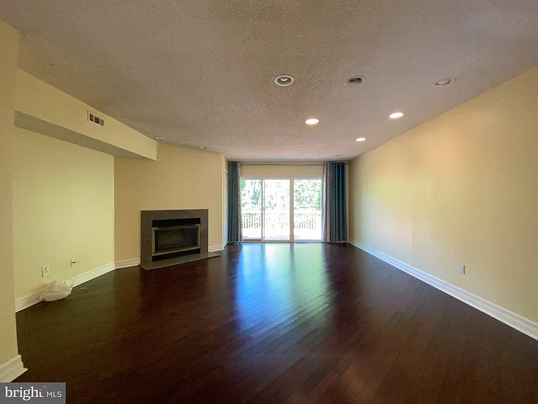 326 Brigade Ct — Photo 7