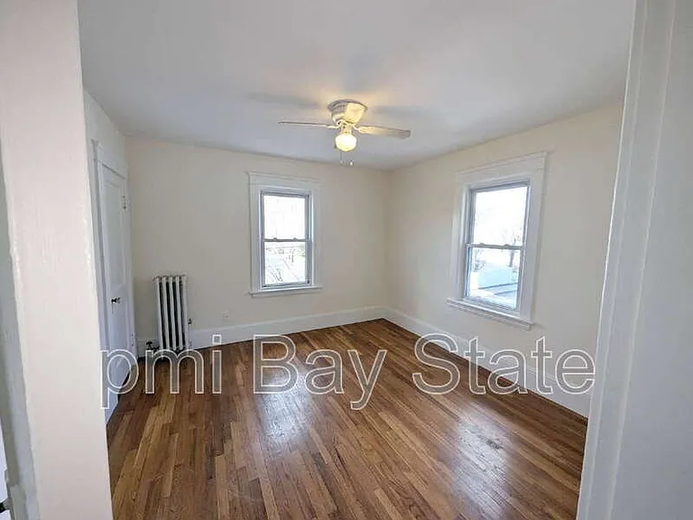 37 Brainard St — Photo 4