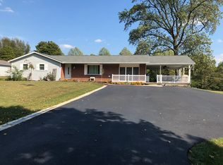 128 Rolling Meadows Rd, Bedford, IN 47421