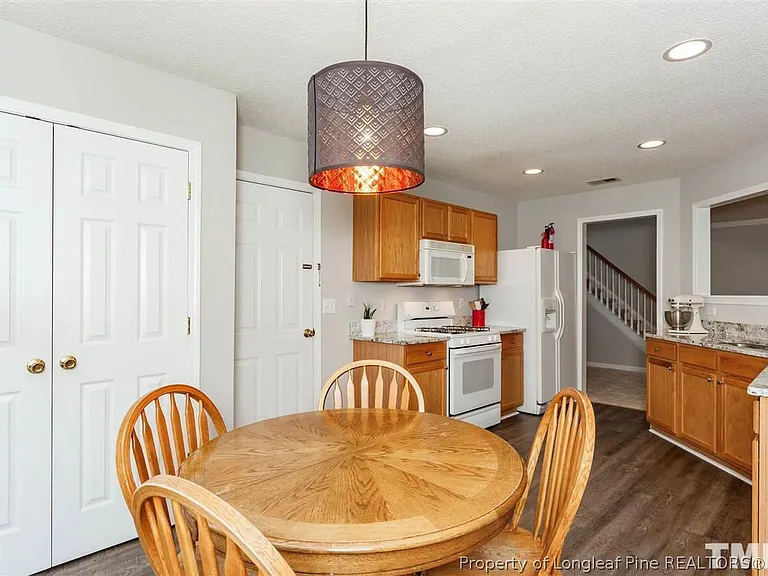 109 Chilmark Ridge Dr — Photo 9
