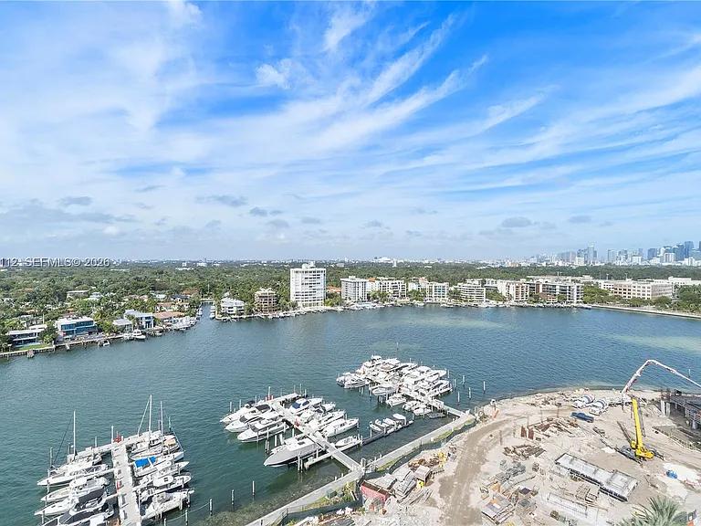 2 Grove Isle Dr #BPH10 — Photo 23