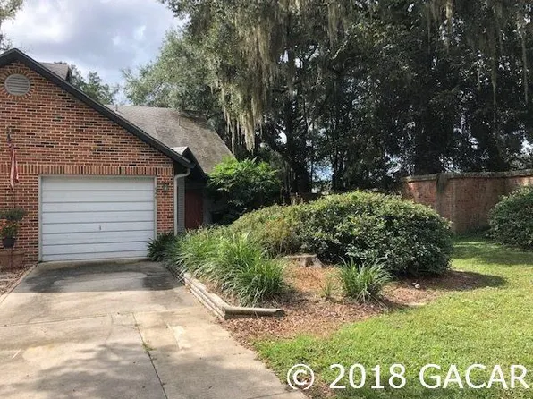 944 NW 42nd Ter, Gainesville, FL 32605