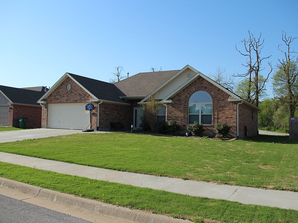 2nd image of 5785 Cord Ave