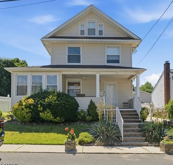 21 Mildred Ter — Photo 17