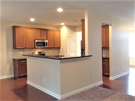 4th image of 8919 Brideswell Ln
