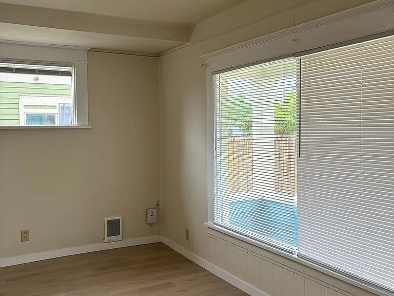 2204 B St — Photo 5