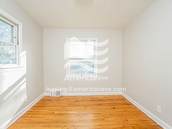 5-Dining Room