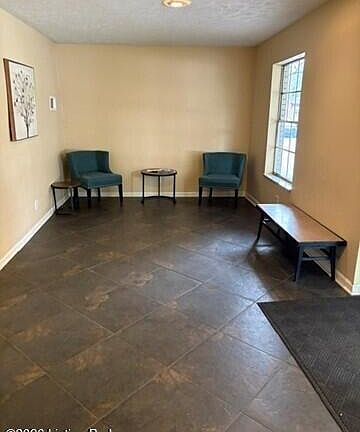 3rd image of 165 Thierman Ln APT 208