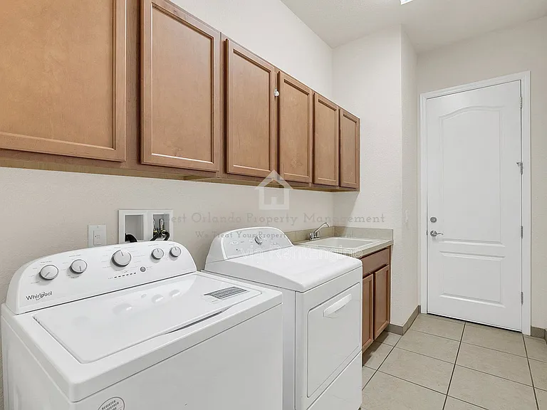 10466 Stapeley Dr — Photo 17