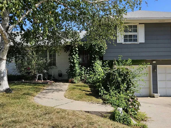 1401 Navaho Cir, Sioux City, IA 51104