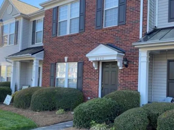 6020 Sapwood Ct, Matthews, NC 28104
