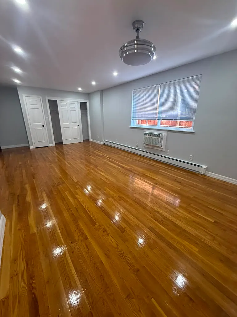 2 bed, $2,700 — Photo 4