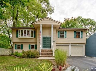 321 Hudson Ave, Washington Township, NJ 07676