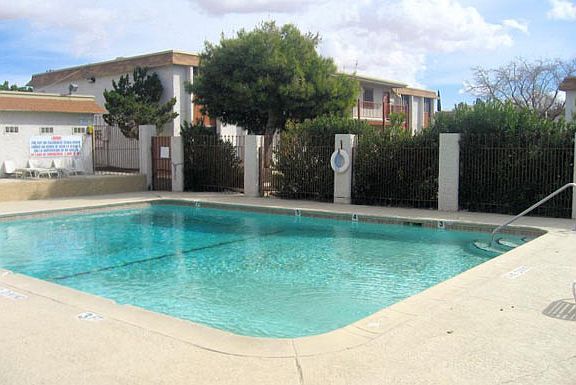 4th image of 1501 Lomaland Dr APT 0019