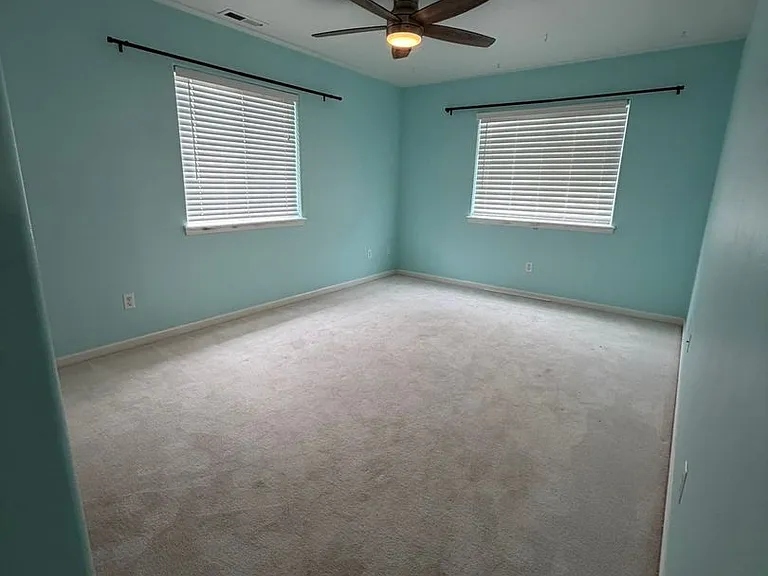 5207 Villa Dr — Photo 14