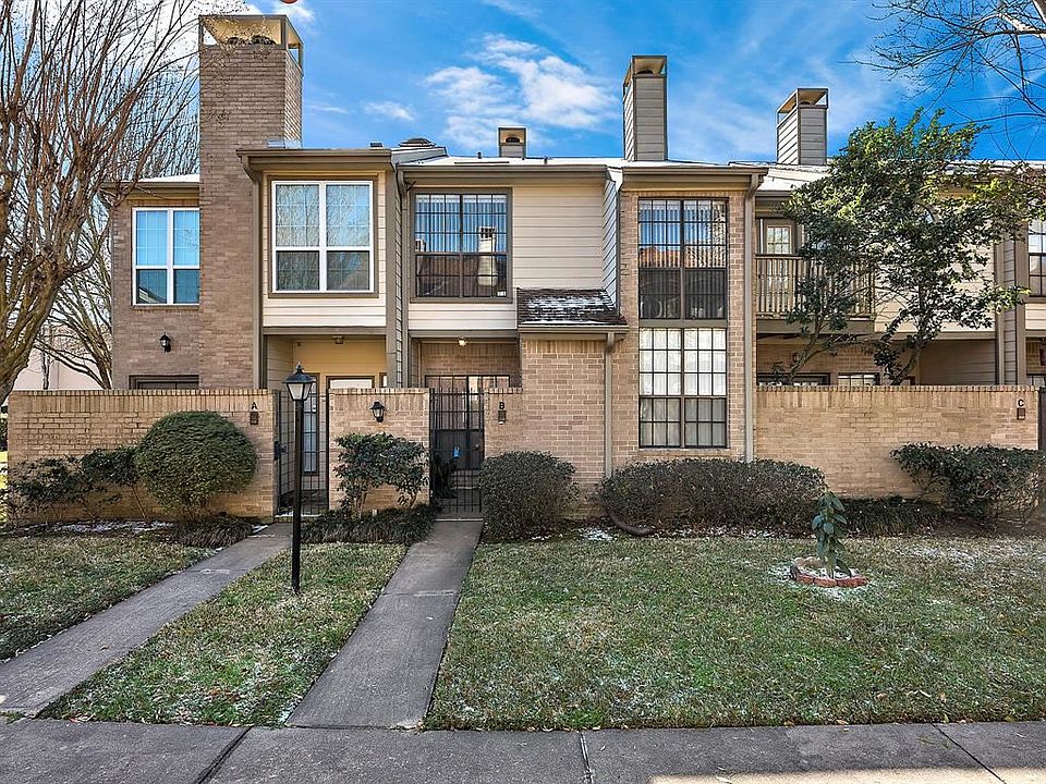 1st image of 712 Country Place Dr