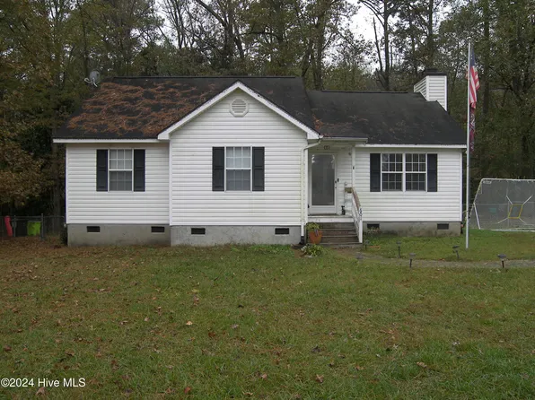 601 N Walnut Street, Spring Hope, NC 27882