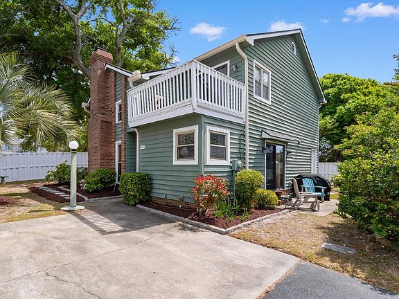 3rd image of 4301 Alicia Ct.