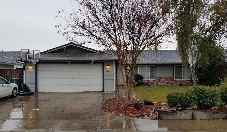 1st image of 1062 Aspen Dr