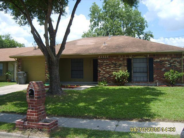 1st image of 3312 Mayfair Dr