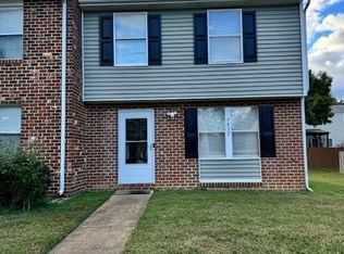 7932 Clovertree Ct, North Chesterfield, VA 23235
