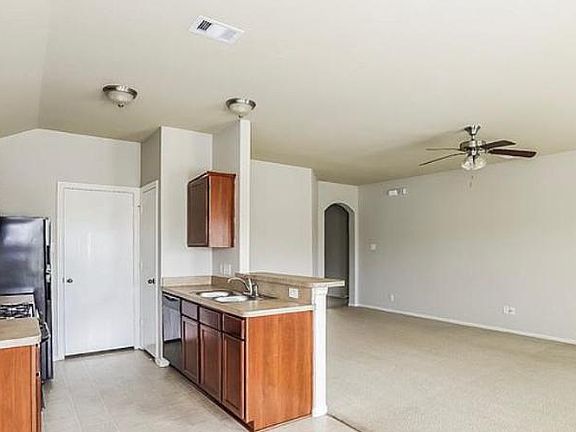 5th image of 7912 Big Oak Dr