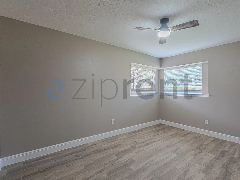 9006 Weymouth Dr — Photo 23