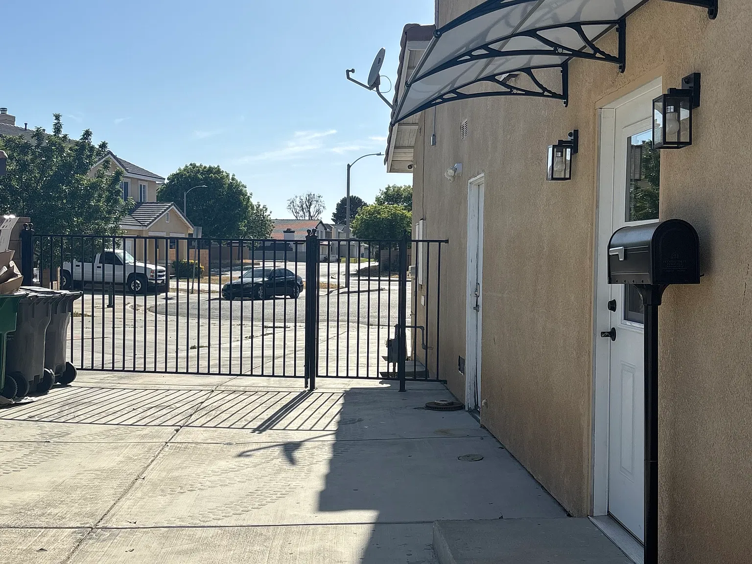 1 bed, 500 sqft, $1,400 — Photo 3