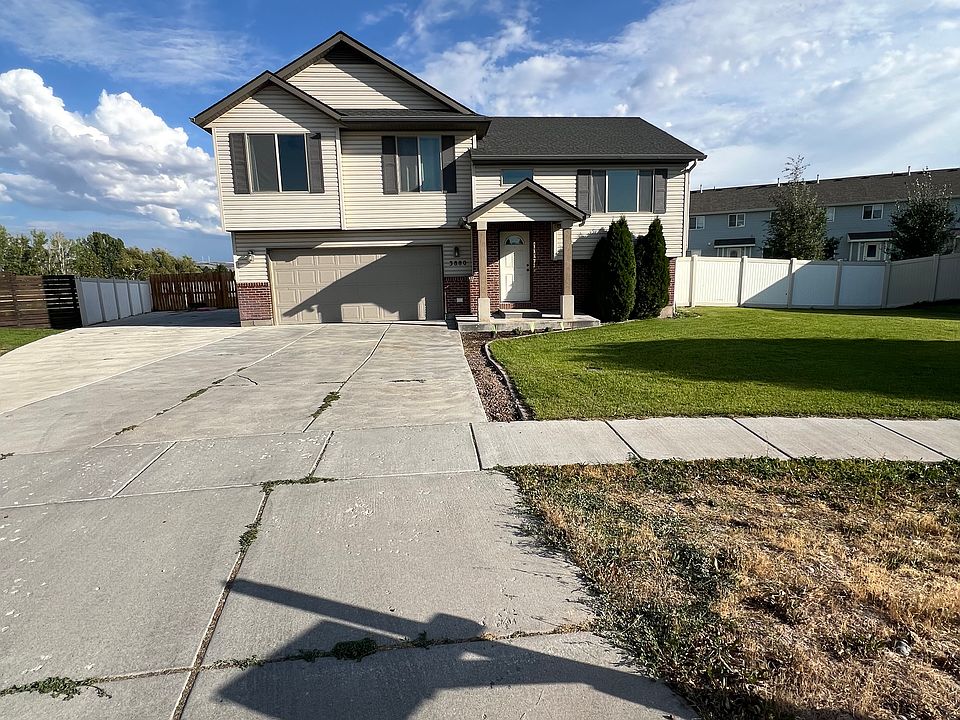 1st image of 3880 E Bluestone Dr
